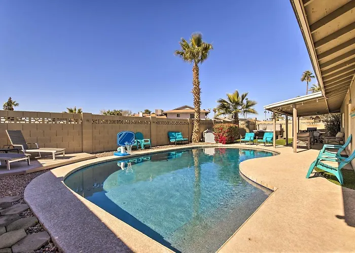 3 Mi To Asu: Getaway W/ Heated Pool Holiday home *