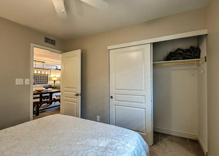 Holiday home 3 Mi To Asu: Getaway W/ Heated Pool