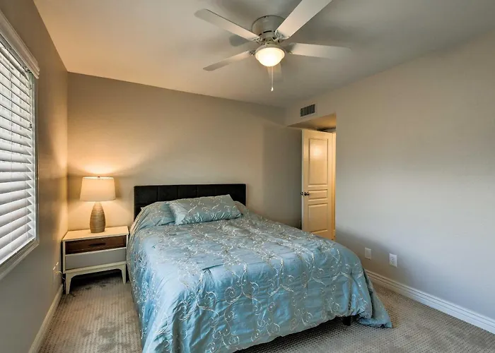 Holiday home 3 Mi To Asu: Getaway W/ Heated Pool Tempe
