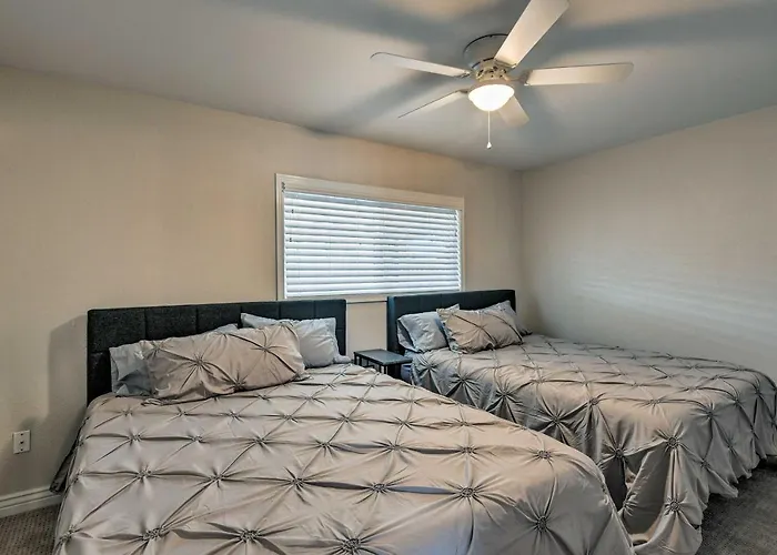 Holiday home 3 Mi To Asu: Getaway W/ Heated Pool