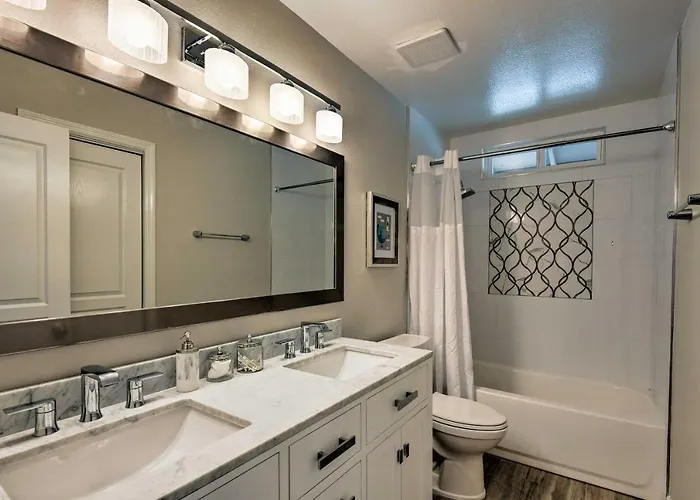 Holiday home 3 Mi To Asu: Getaway W/ Heated Pool *